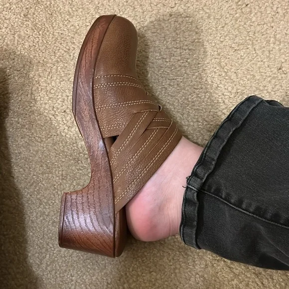 B.O.C Born Concepts Women's Johana Comfort Clog - Picture 7 of 8